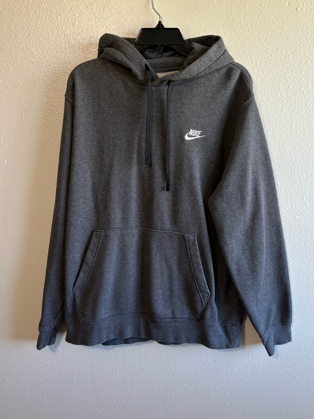 Nike Men’s Large Club Charcoal Heather Fleece Pullover Hoodie Athletic Gym